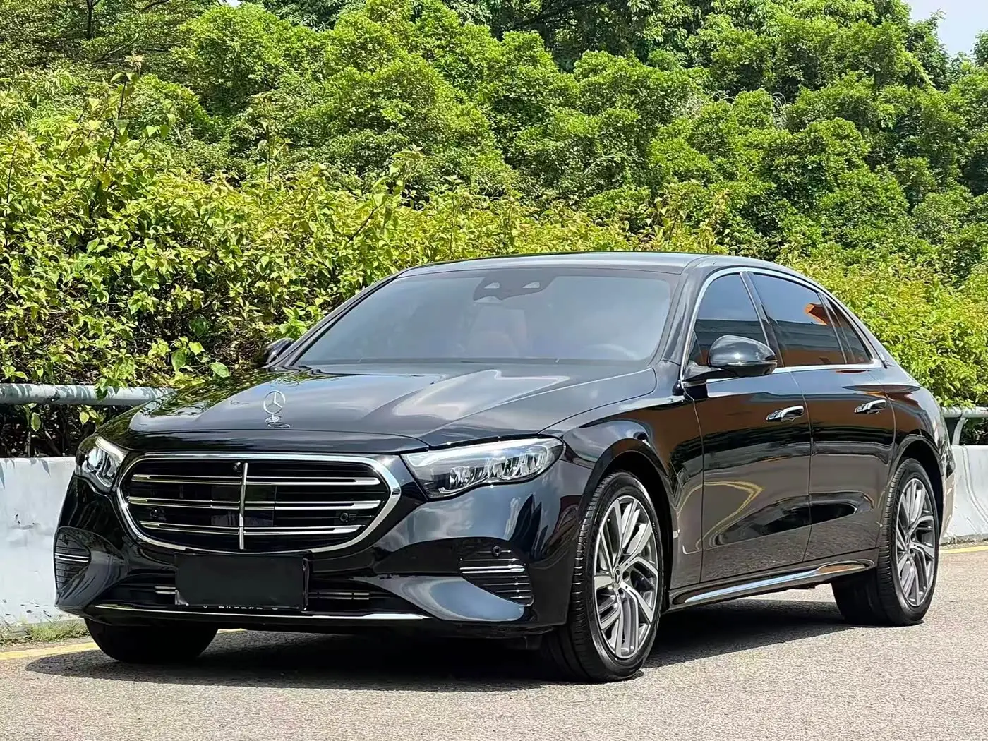 Mercedes-Benz E-Class, 2025