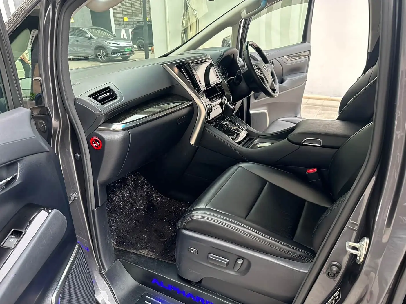 Toyota Alphard 2015 — Şəkil 4/20