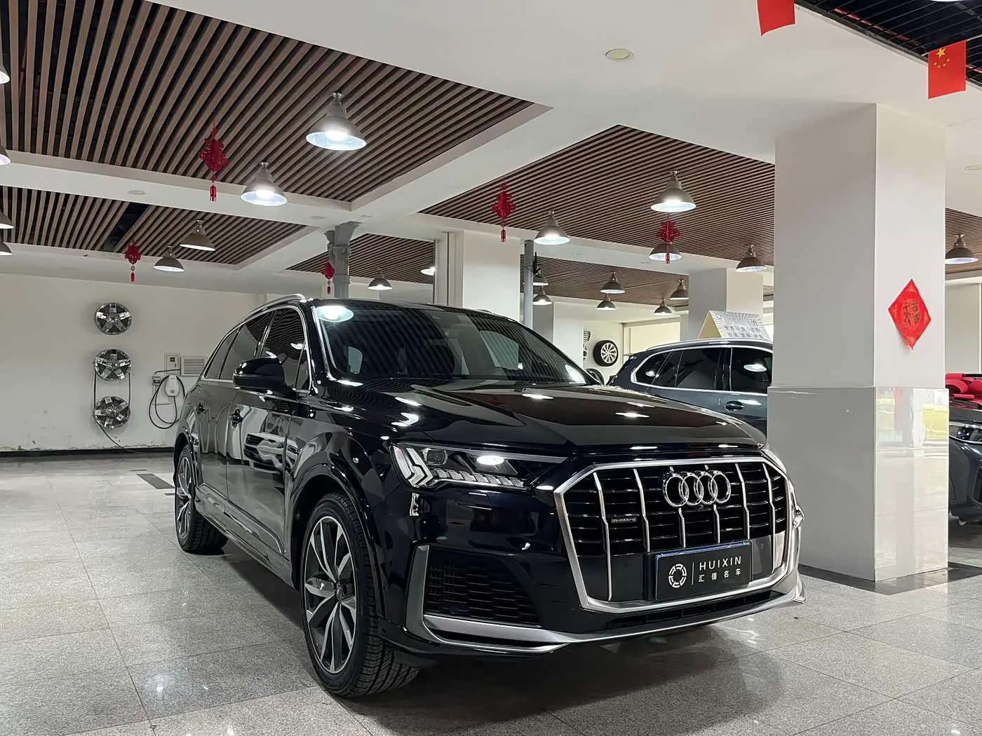 Audi Q7 2020 — Photo 3/20