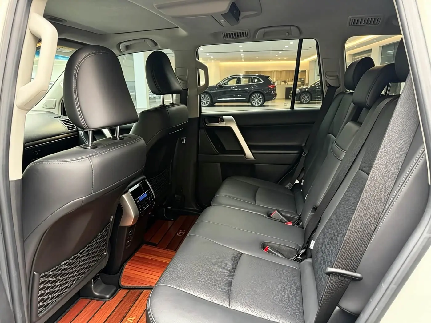 Toyota Prado 2019 — Şəkil 8/17