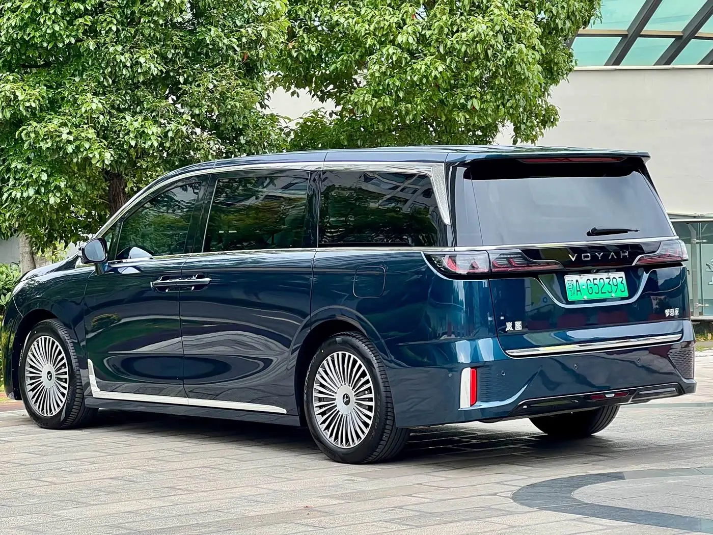 Voyah Auto Voyah Dreamer 2025 — Photo 4/17