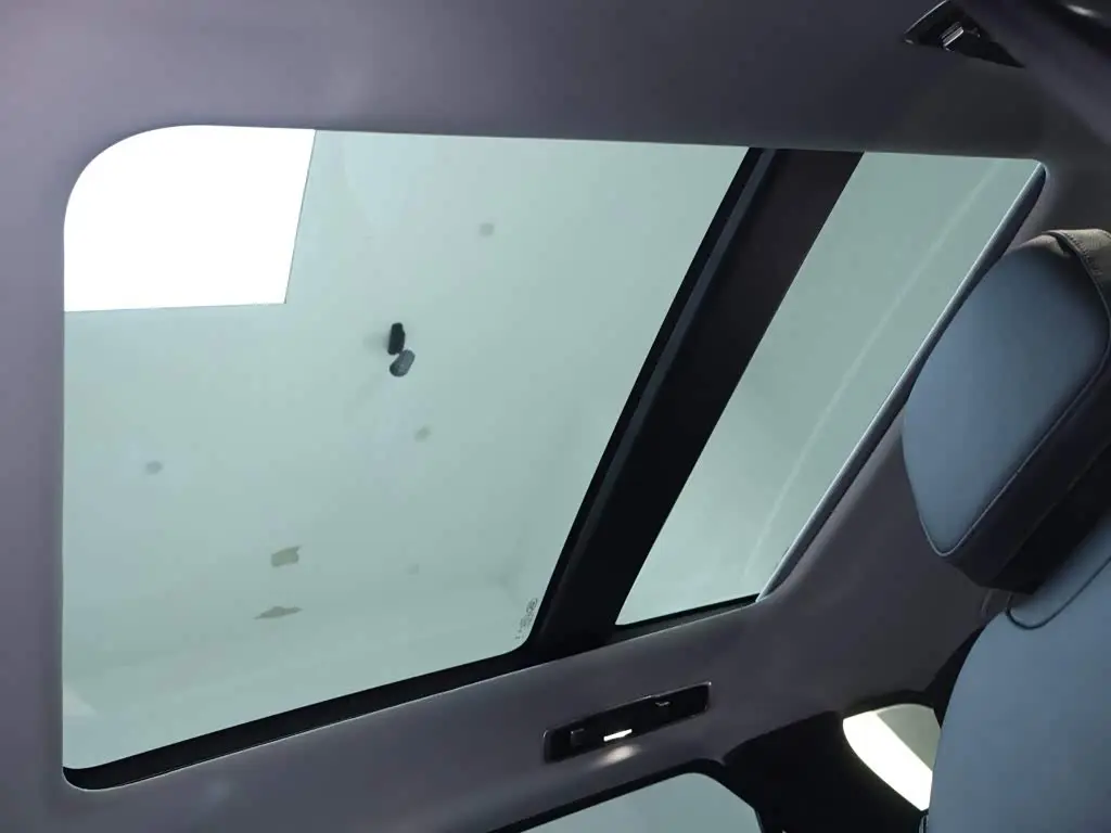 Land Rover Range Rover Sport 2024 — Photo 19/20