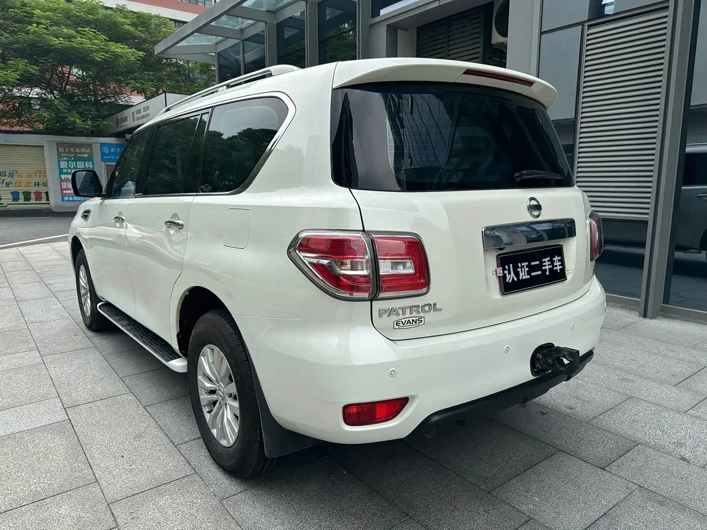 Nissan Patrol 2018 — Photo 4/20