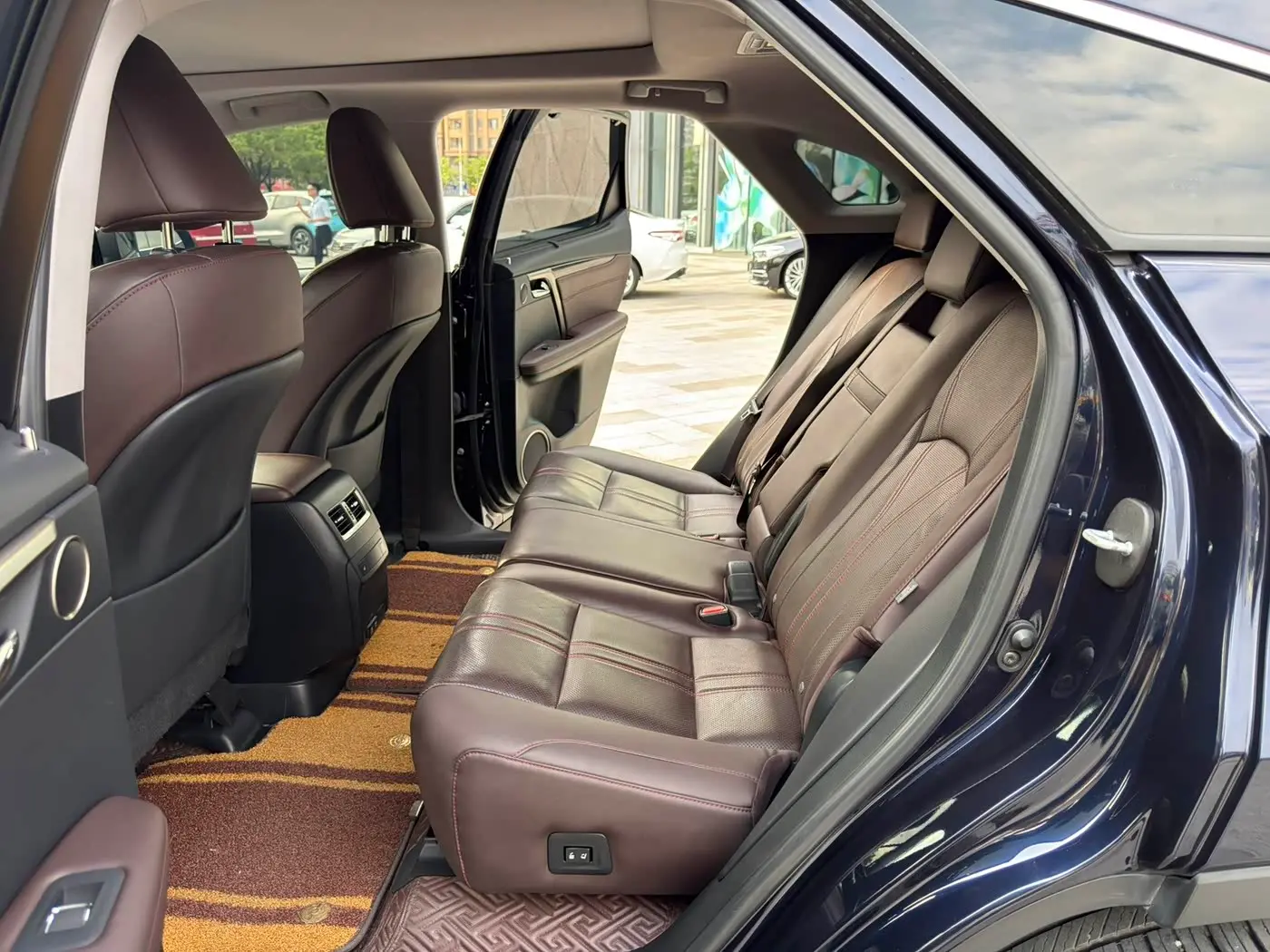 Lexus RX 2021 — Şəkil 19/20