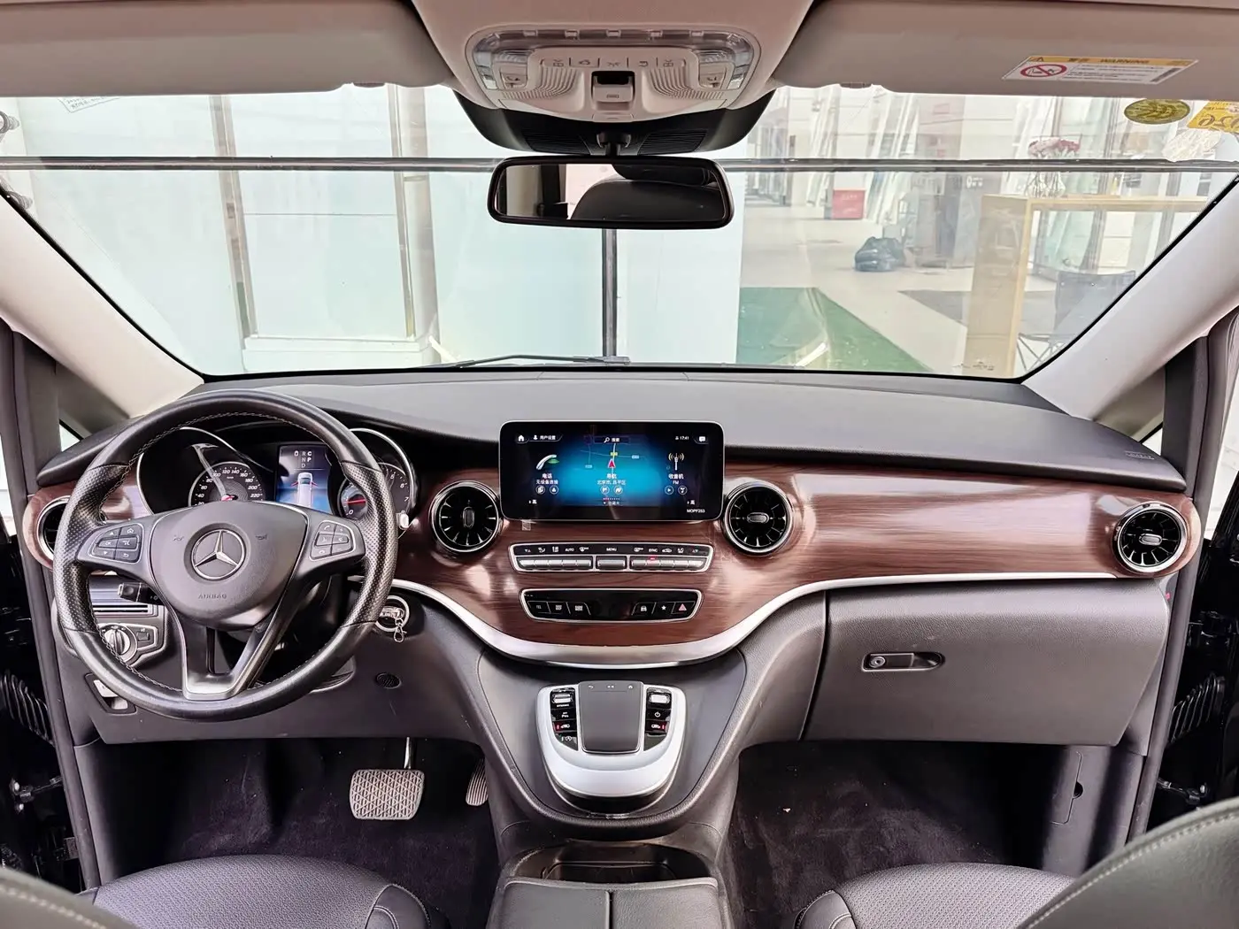 Mercedes-Benz V-Class 2020 — Şəkil 12/18