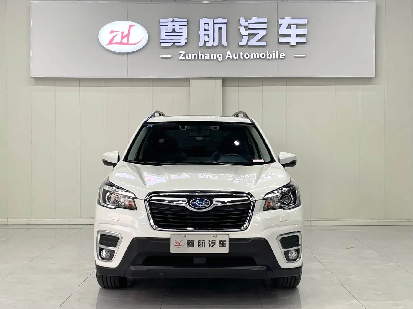 Subaru Forester 2021 — Фото 2/20