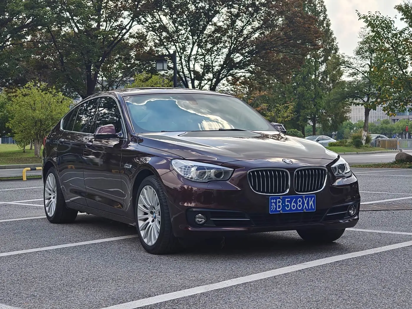 BMW 5 Series GT 2016 — Photo 9/16
