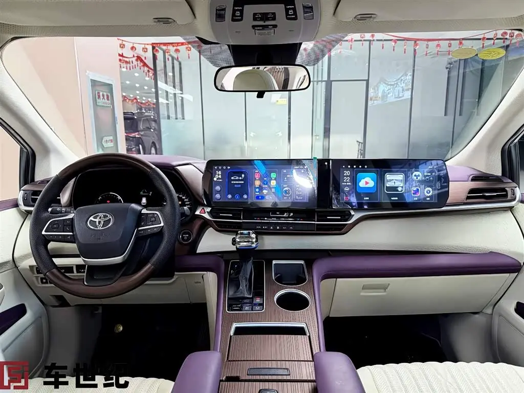 Toyota Sienna 2025 — Photo 3/11