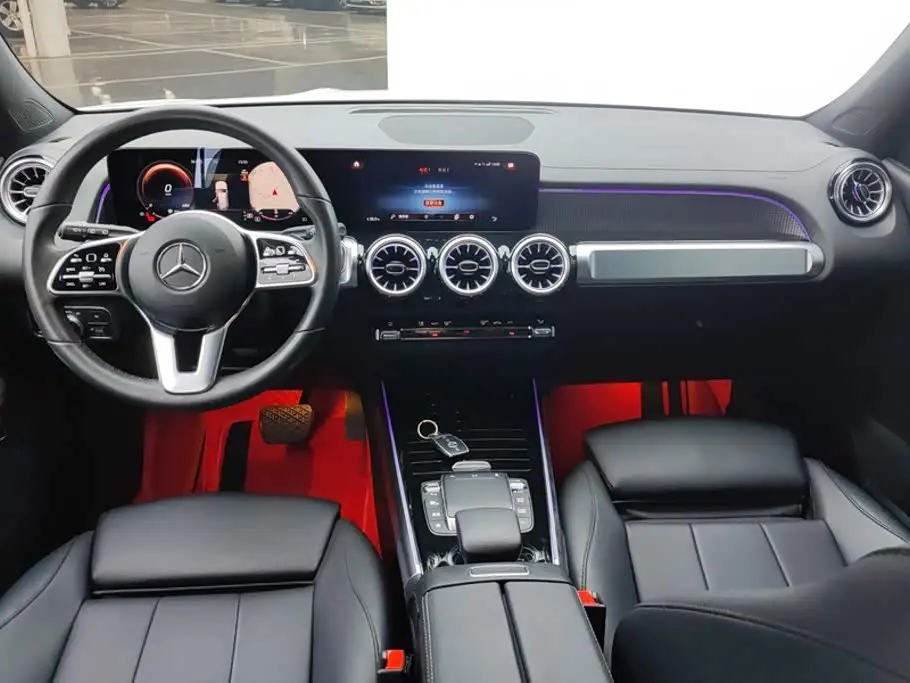 Mercedes-Benz GLB 2021 — Фото 12/16