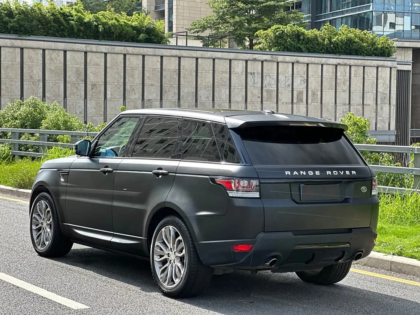 Land Rover Range Rover Sport 2014 — Photo 5/20