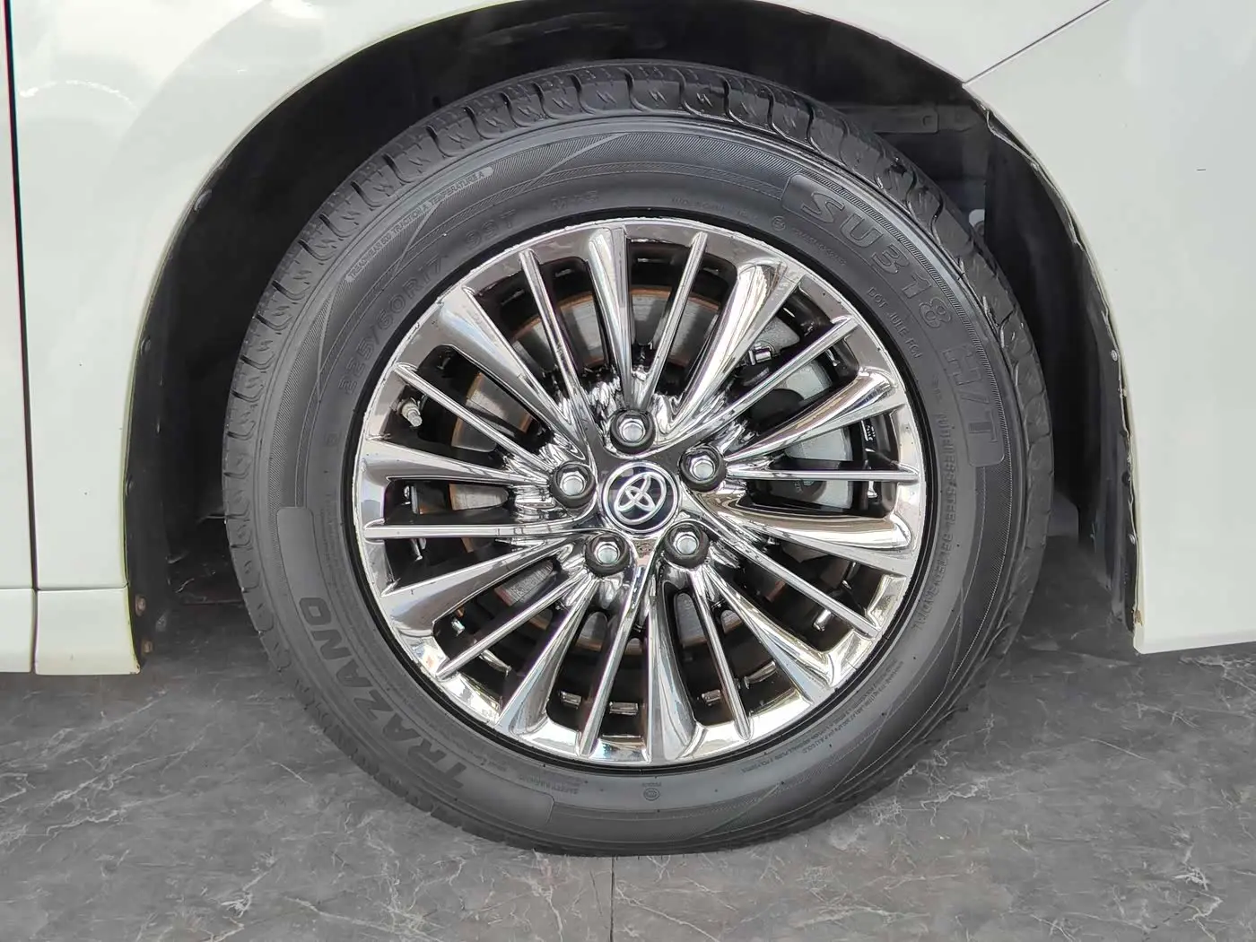 Toyota Vellfire 2021 — Photo 12/15