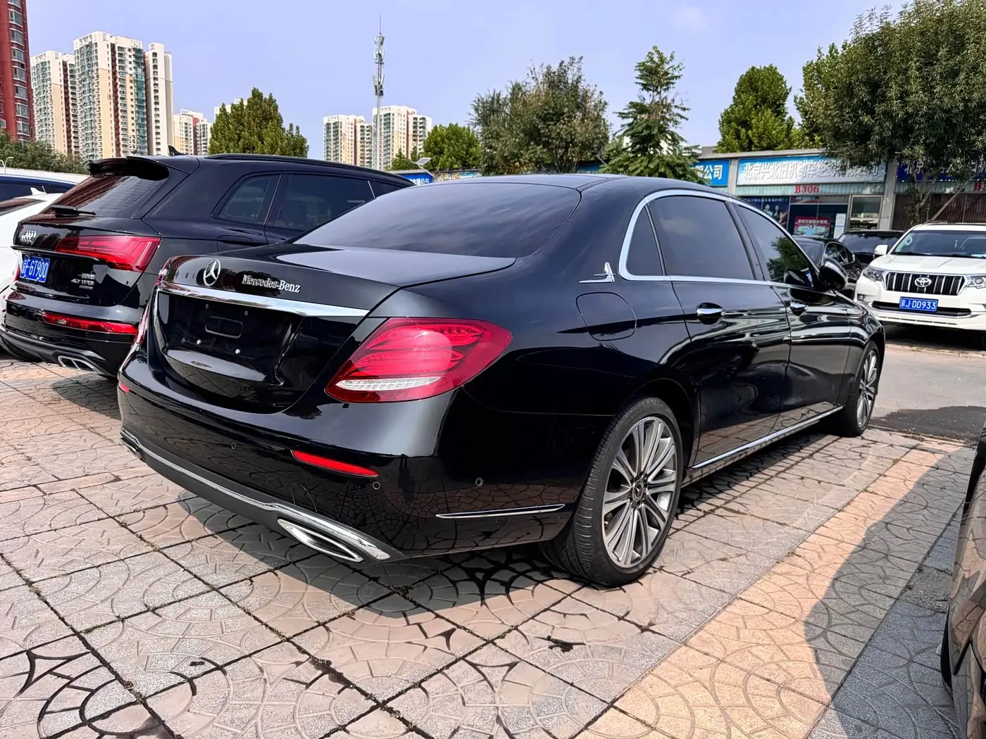 Mercedes-Benz E-Class 2017 — Photo 4/10