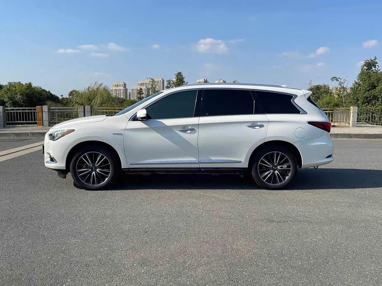 Infiniti QX60 2018 — Фото 4/20