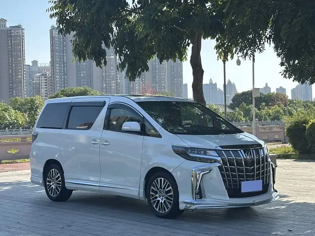 Toyota Alphard 2013 — Фото 3/9