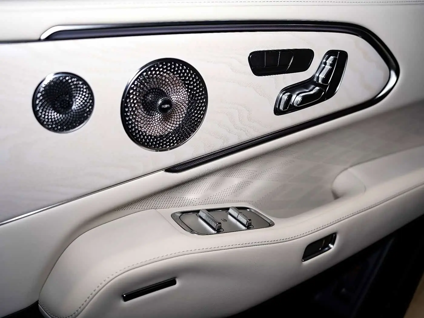 ZEEKR 8X 2026 — Photo 15/20