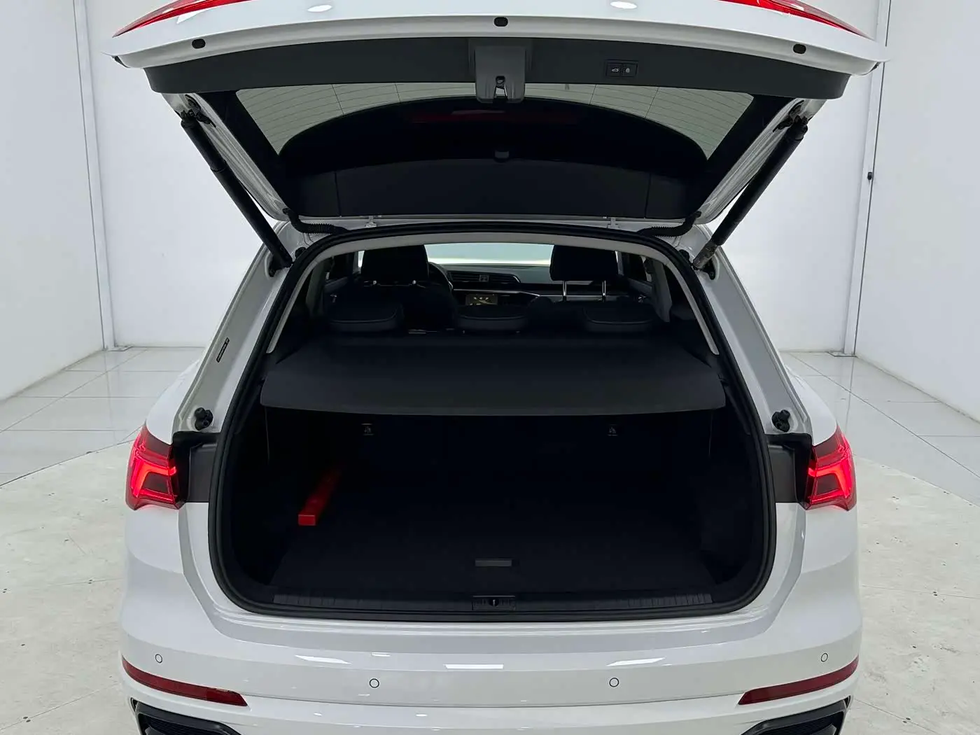 Audi Q3 2022 — Photo 16/18