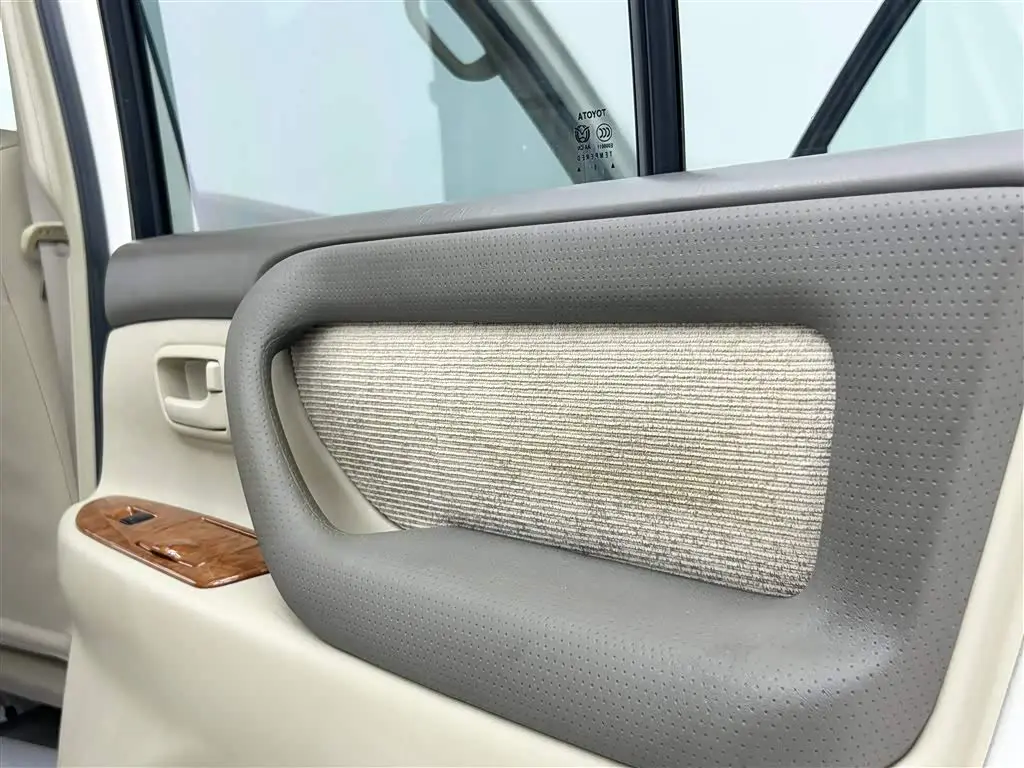 Toyota Land Cruiser 2006 — Photo 12/20