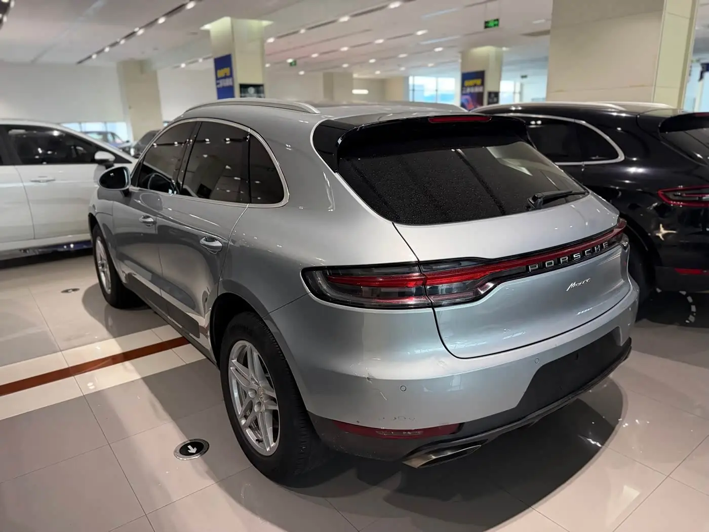 Porsche Macan 2020 — Photo 7/9