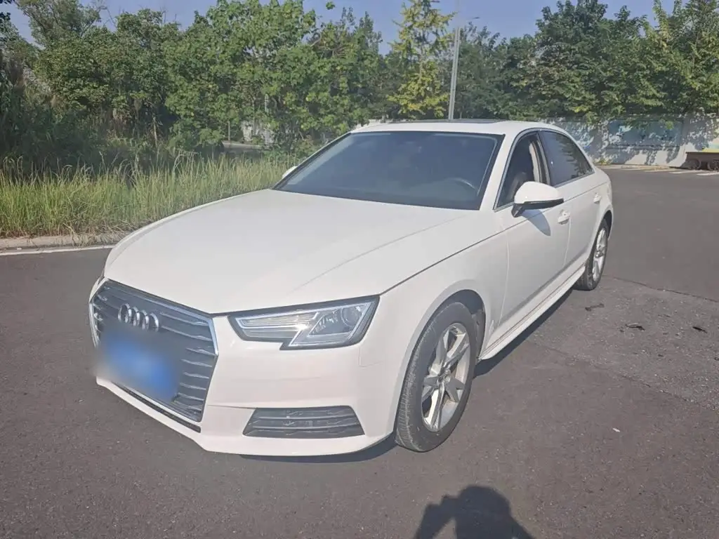 Audi A4L, 2017