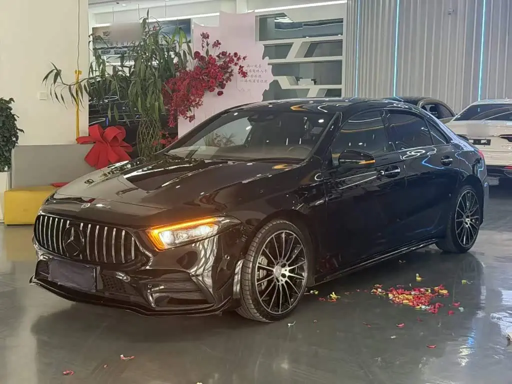 Mercedes-Benz A-Class AMG 2020 — Фото 1/11