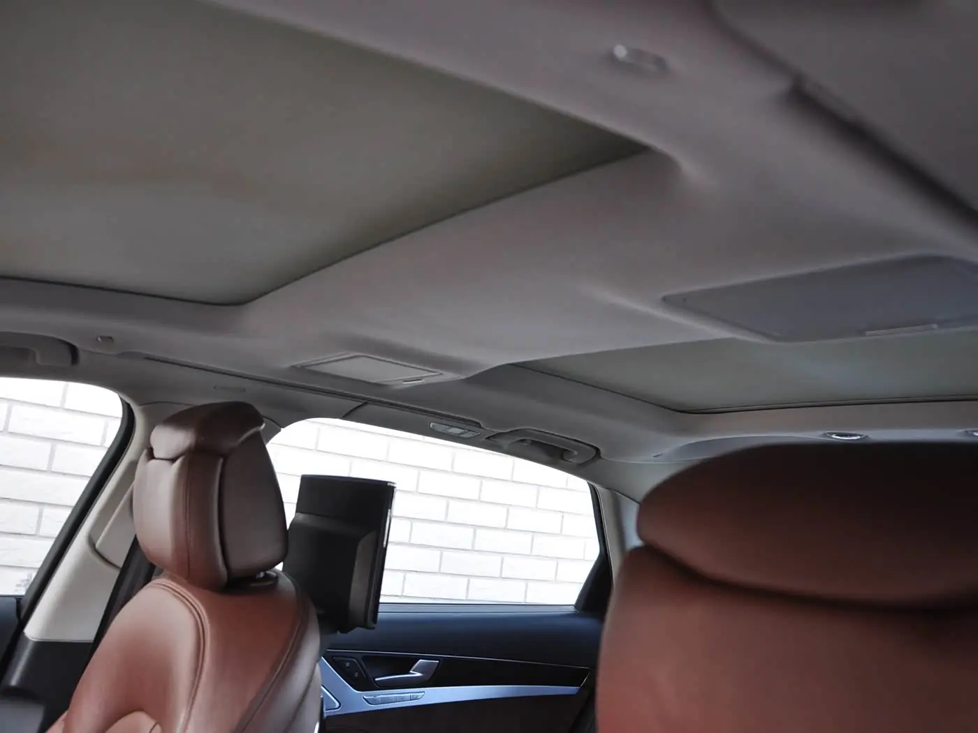 Audi A8 2014 — Şəkil 16/19