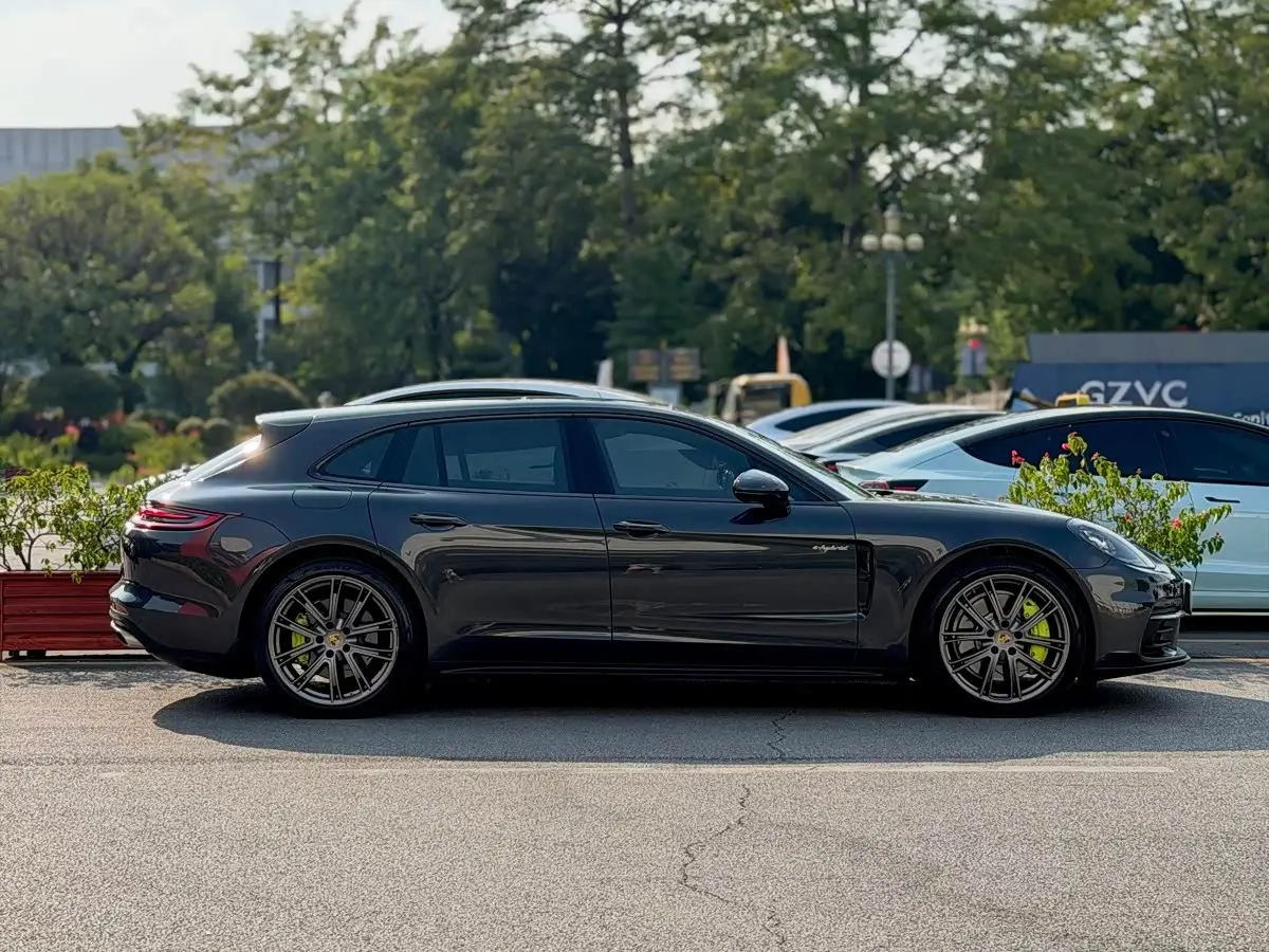 Porsche Panamera New Energy 2019 — Фото 7/20