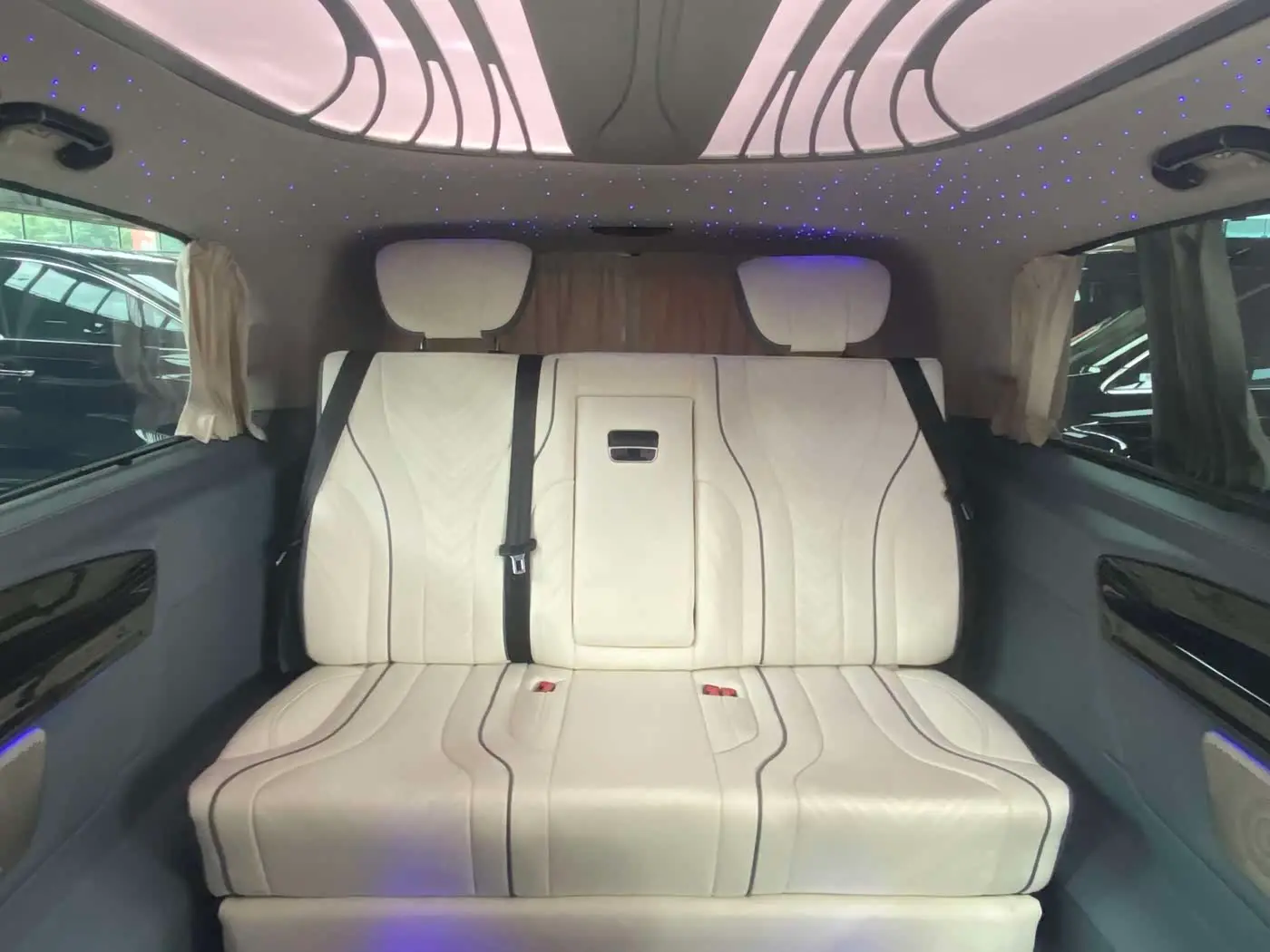 Mercedes-Benz Vito 2024 — Photo 14/19