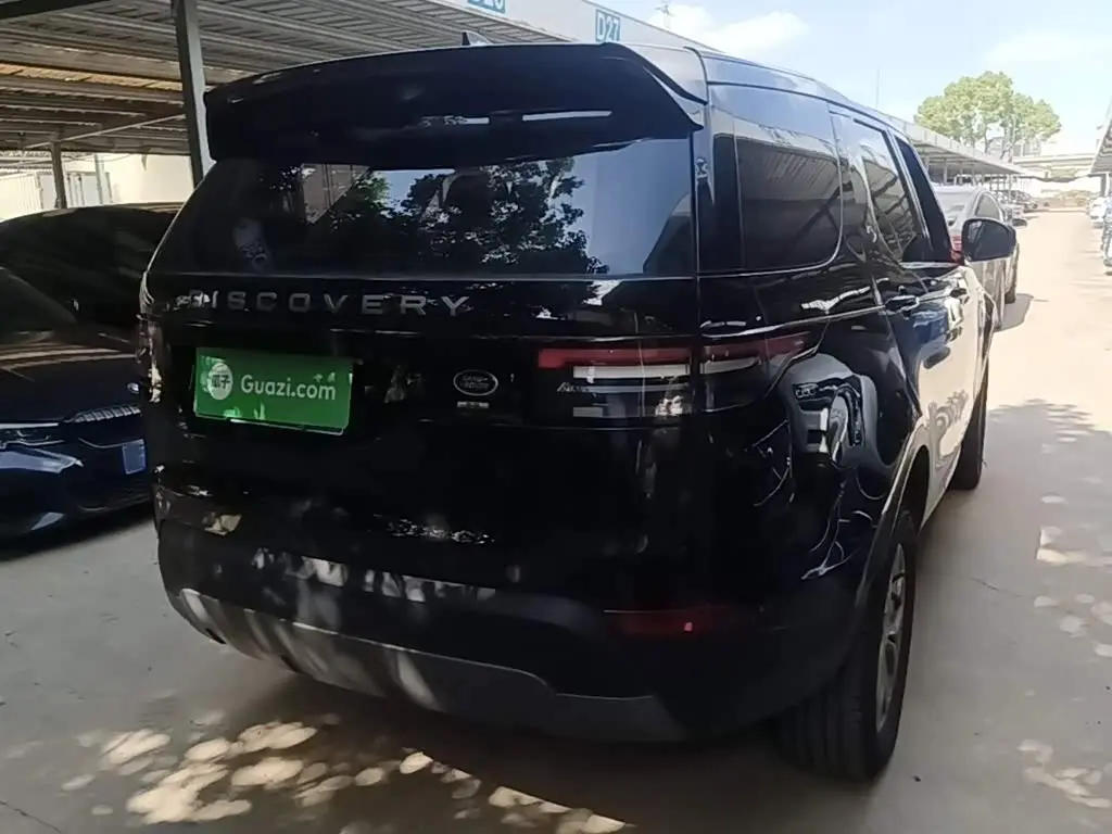Land Rover Discovery 2021 — ფოტო 5/20