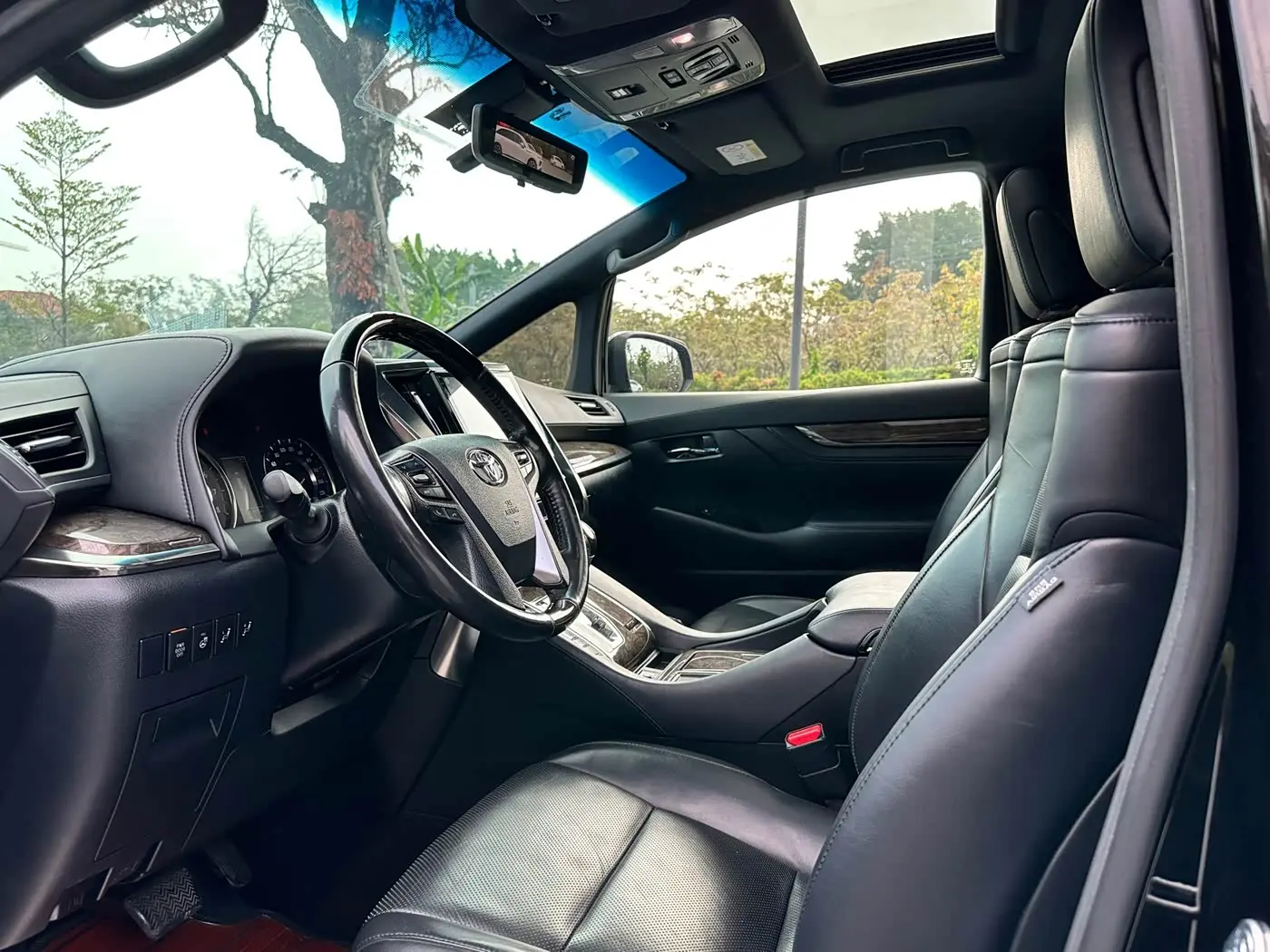 Toyota Alphard 2019 — Şəkil 9/18