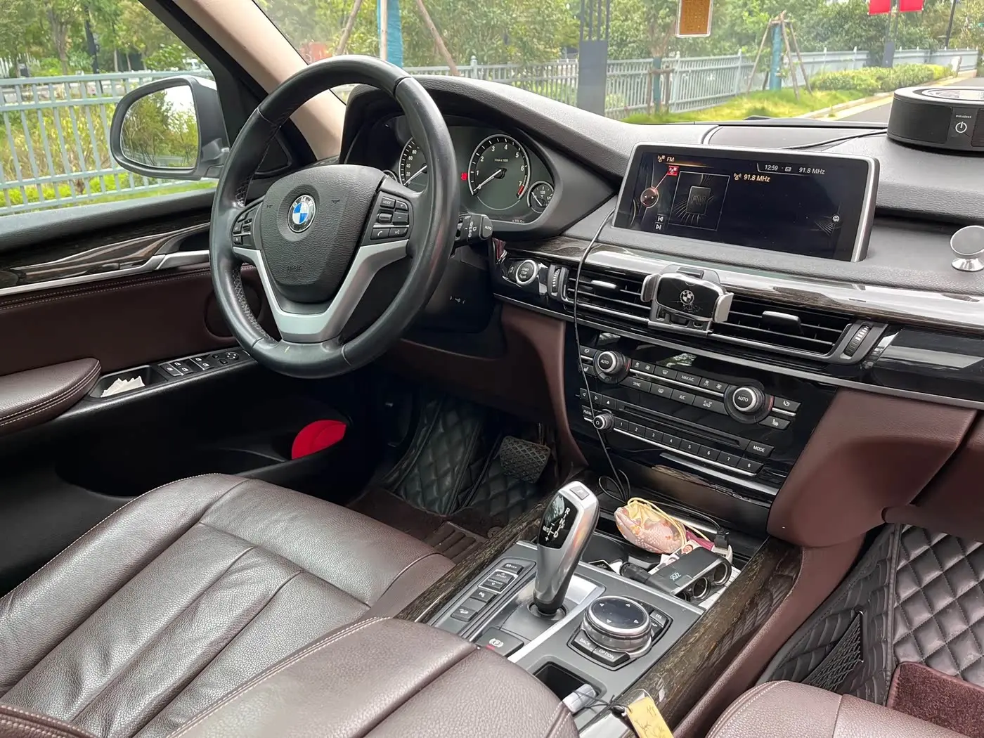 BMW X5 2015 — Фото 10/11
