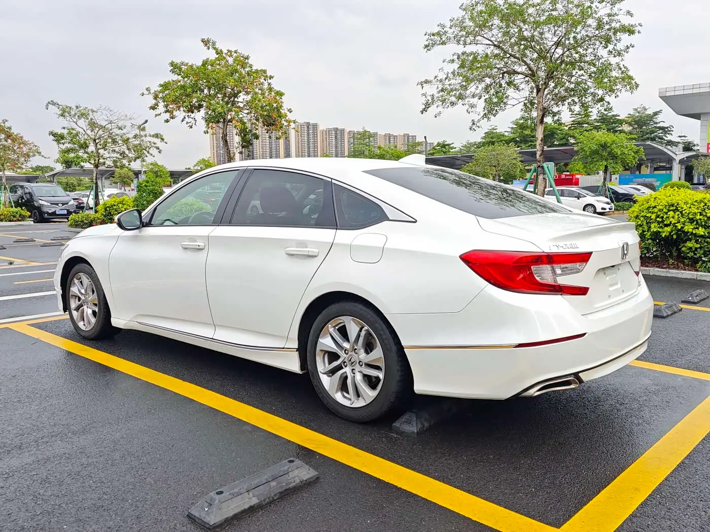 Honda Accord 2021 — Фото 5/20