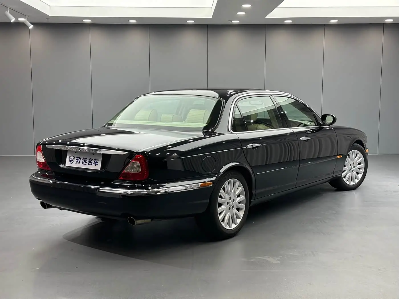 Jaguar XJ 2005 — Şəkil 4/20