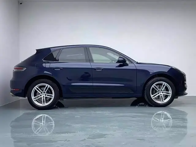 Porsche Macan 2021 — Photo 8/19