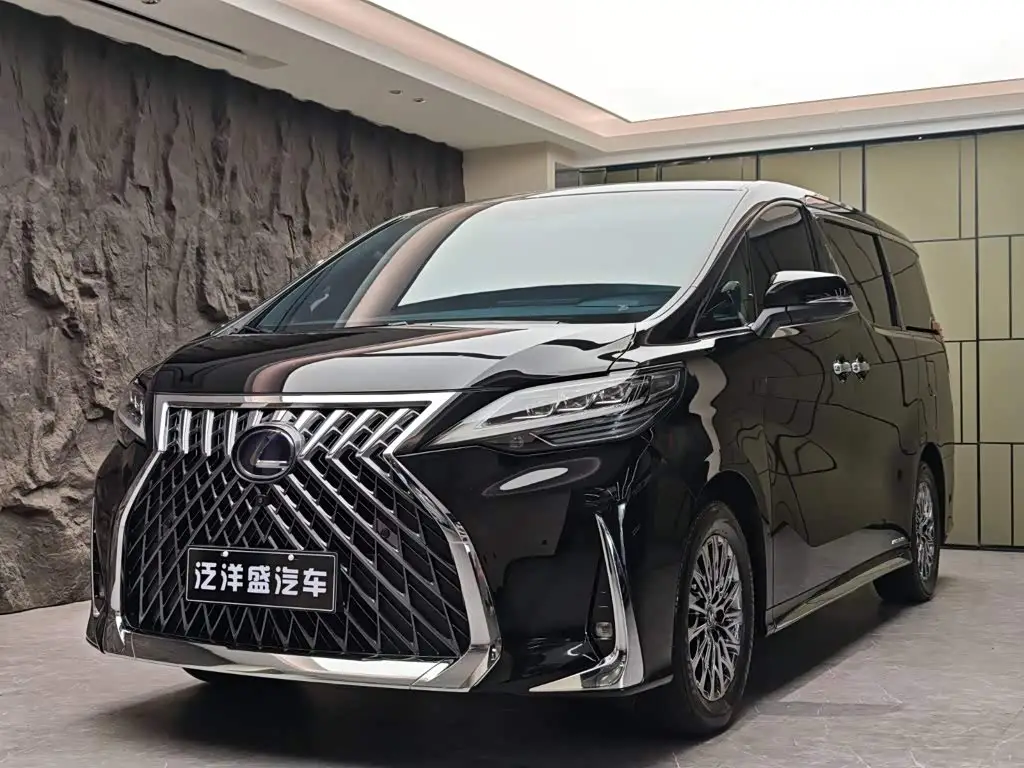 Lexus LM, 2021