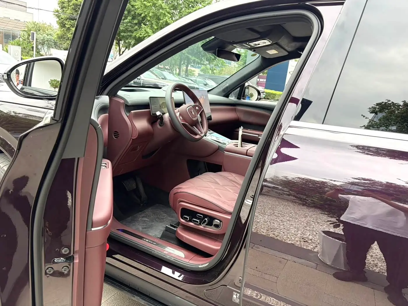 Voyah Auto VOYAH Taisan 2025 — Photo 8/17