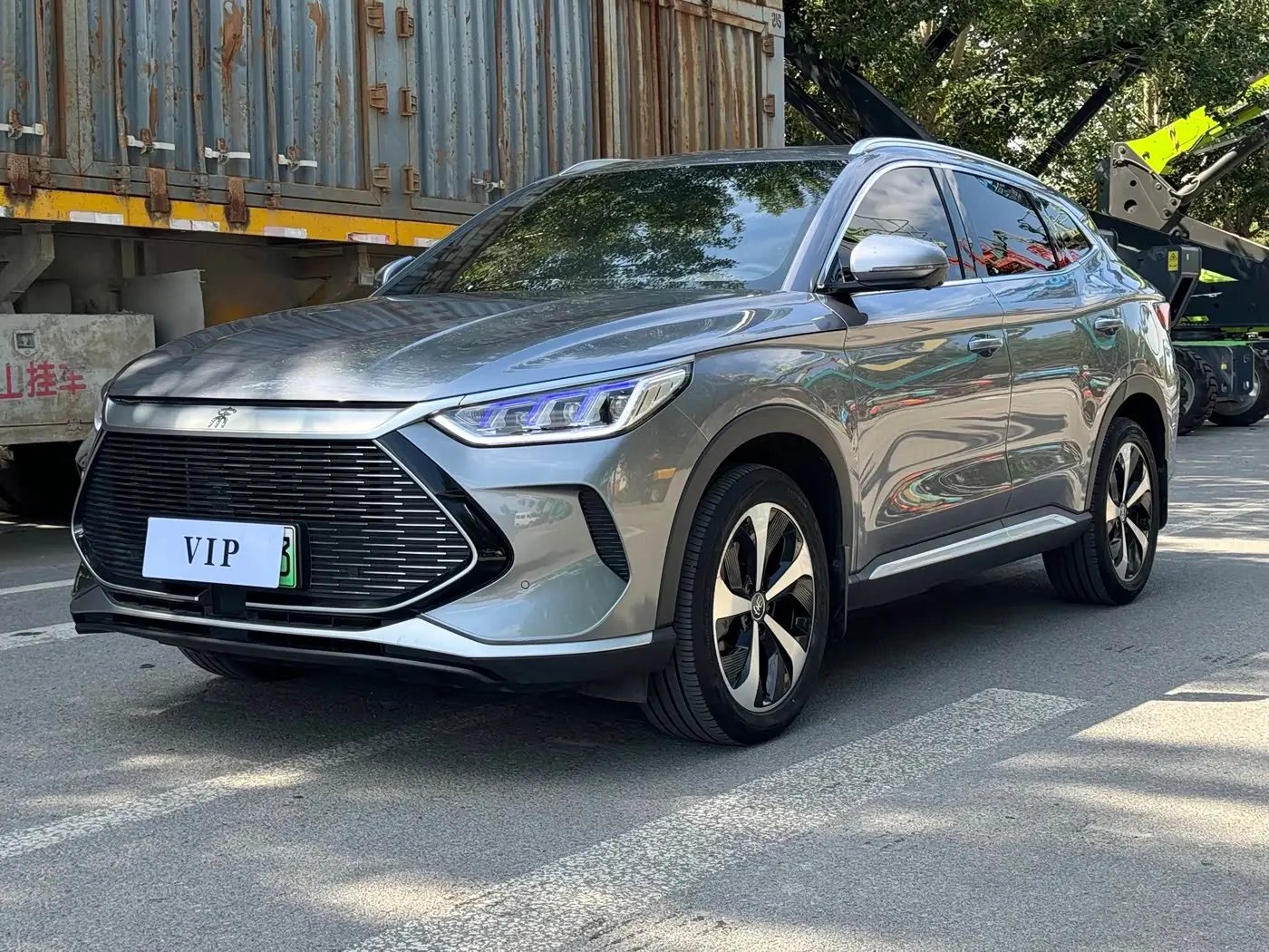 BYD Song PLUS PHEV 2023 — Фото 1/20