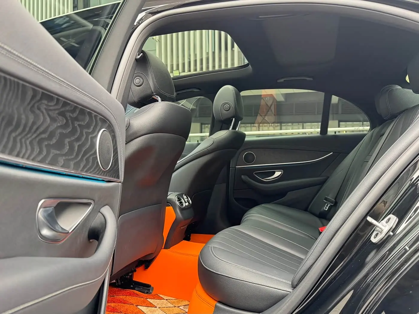Mercedes-Benz E-Class 2022 — Фото 16/20