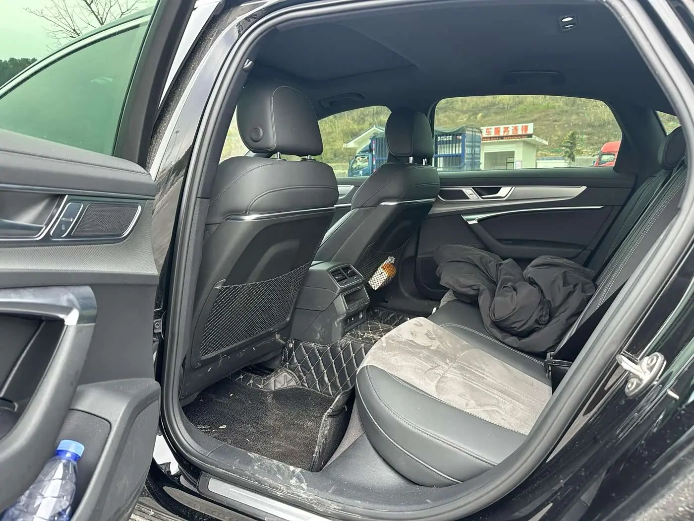 Audi A6L 2022 — Photo 7/9