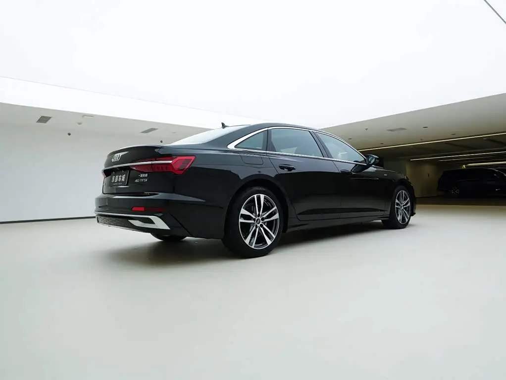 Audi A6L 2023 — Фото 6/20