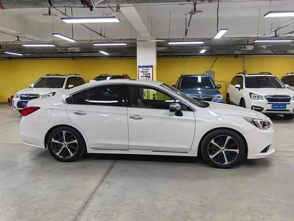 Subaru Legacy 2017 — Photo 5/20