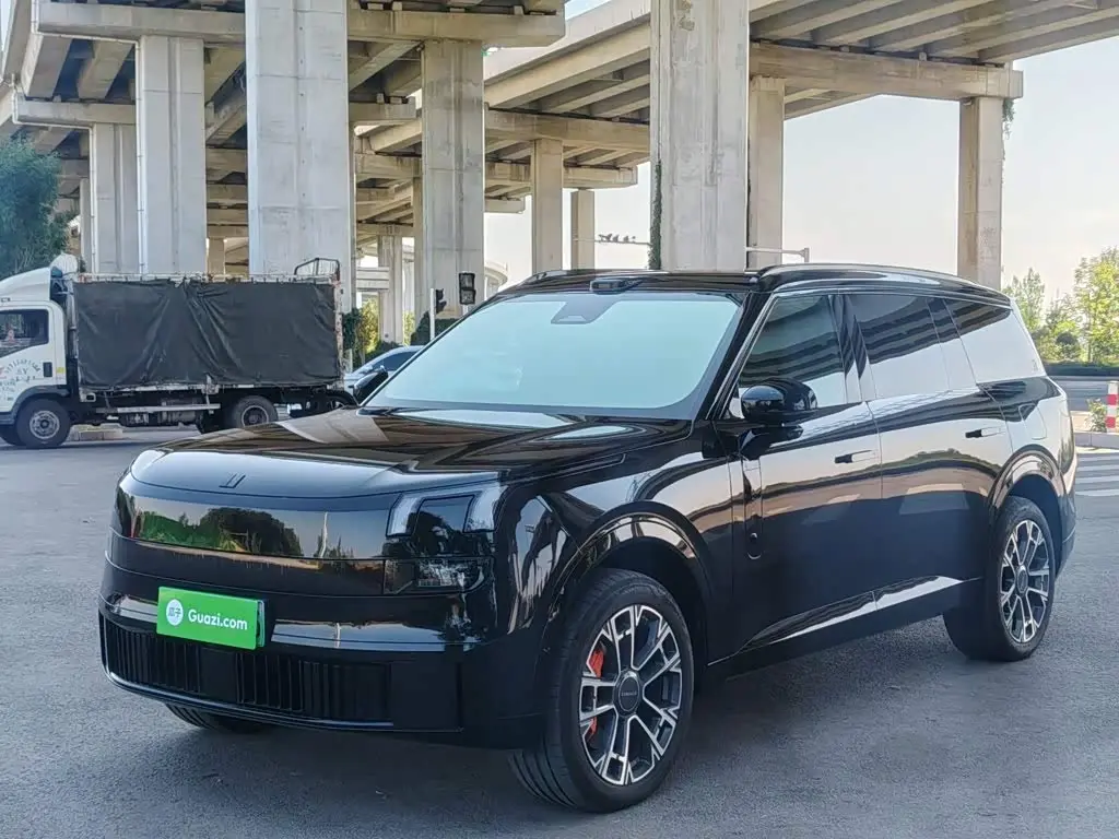 Lynk & Co 900 2025 — Şəkil 1/20