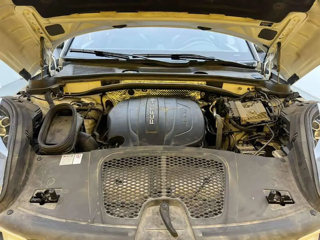 Porsche Macan 2019 — Photo 11/20