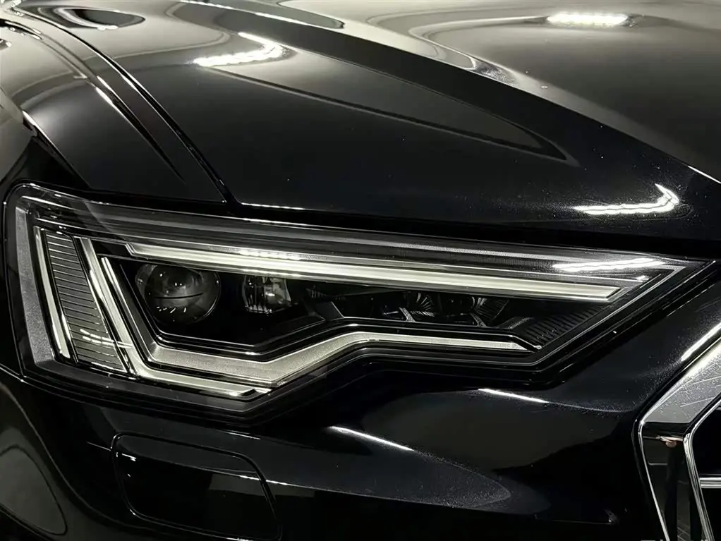 Audi A6L 2019 — Photo 11/13