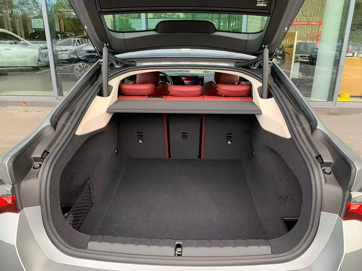 BMW 4 Series 2025 — Photo 14/14