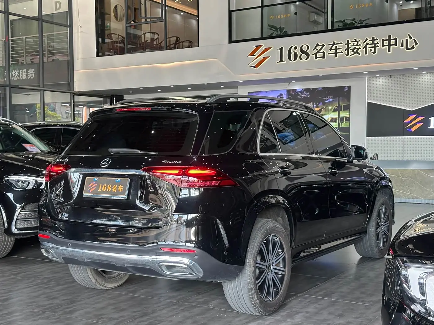 Mercedes-Benz GLE 2026 — Photo 5/17
