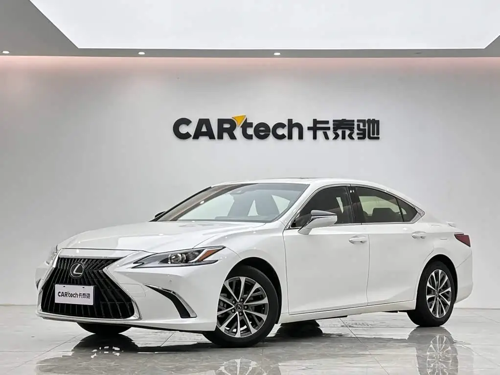 Lexus ES, 2023