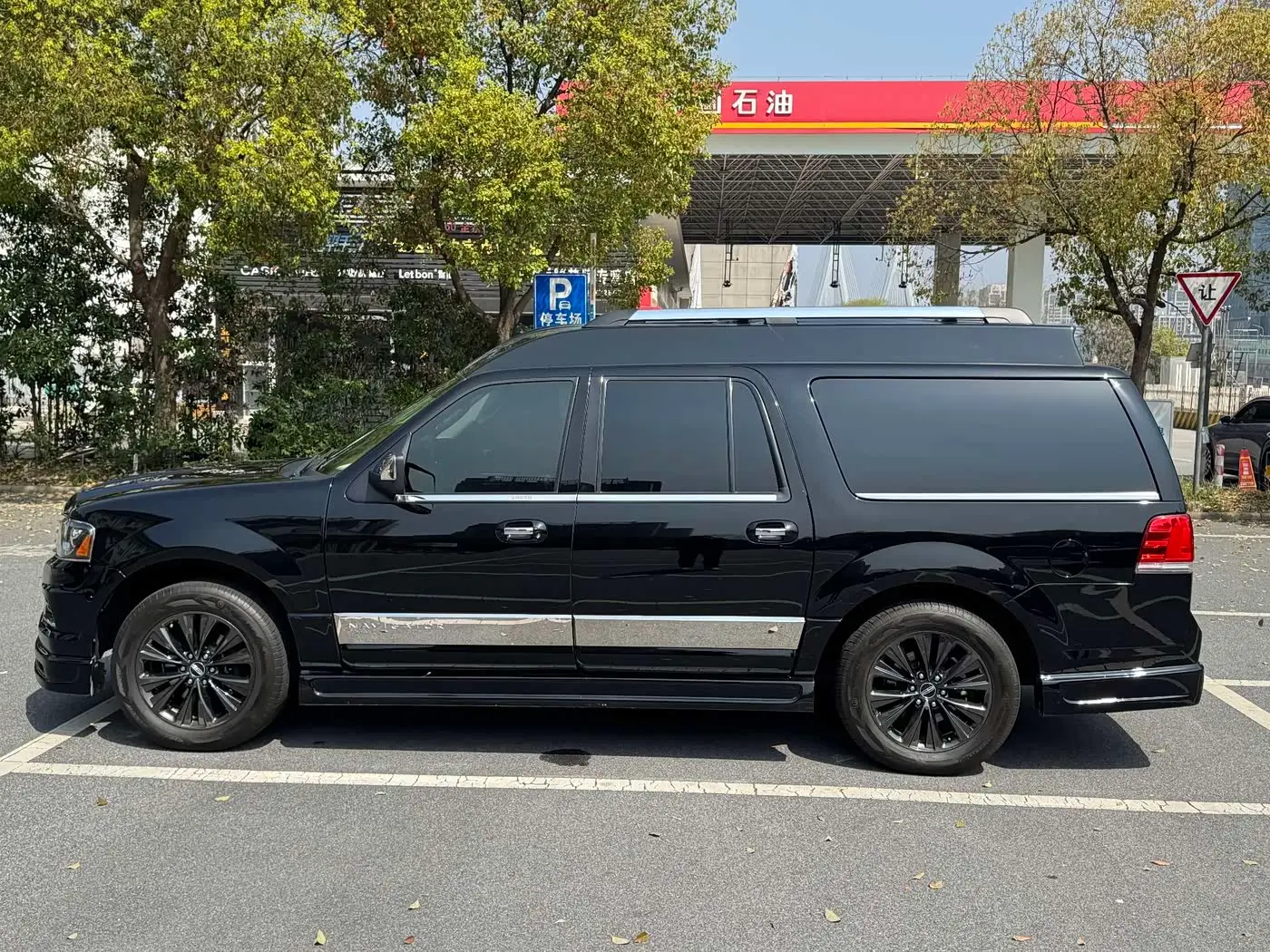 Lincoln Navigator 2018 — Фото 14/20