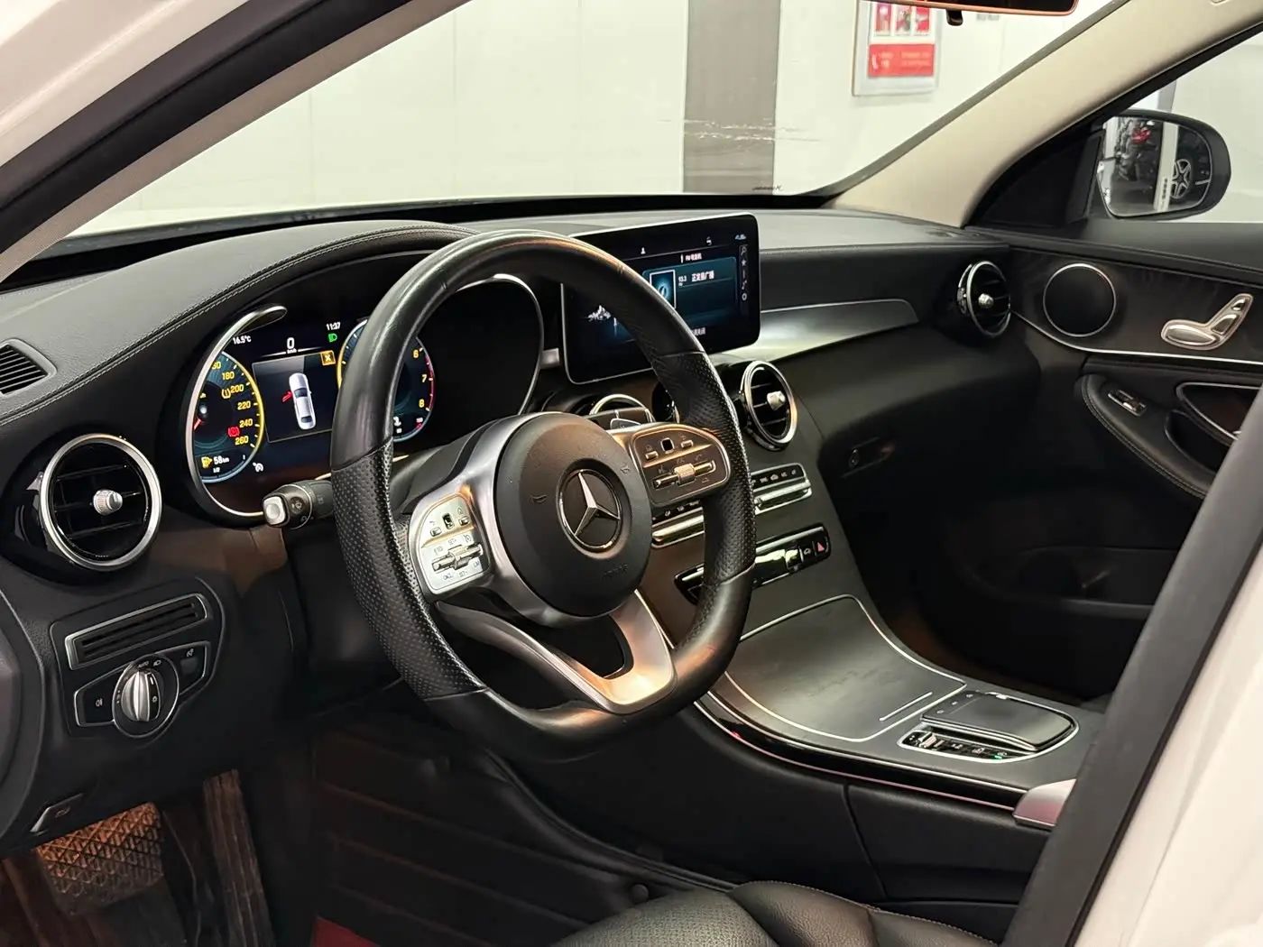 Mercedes-Benz C-Class 2020 — Фото 7/20