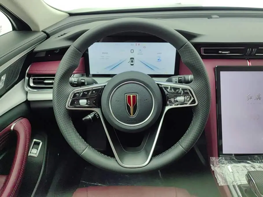 Hongqi H5 PHEV 2026 — Photo 15/16