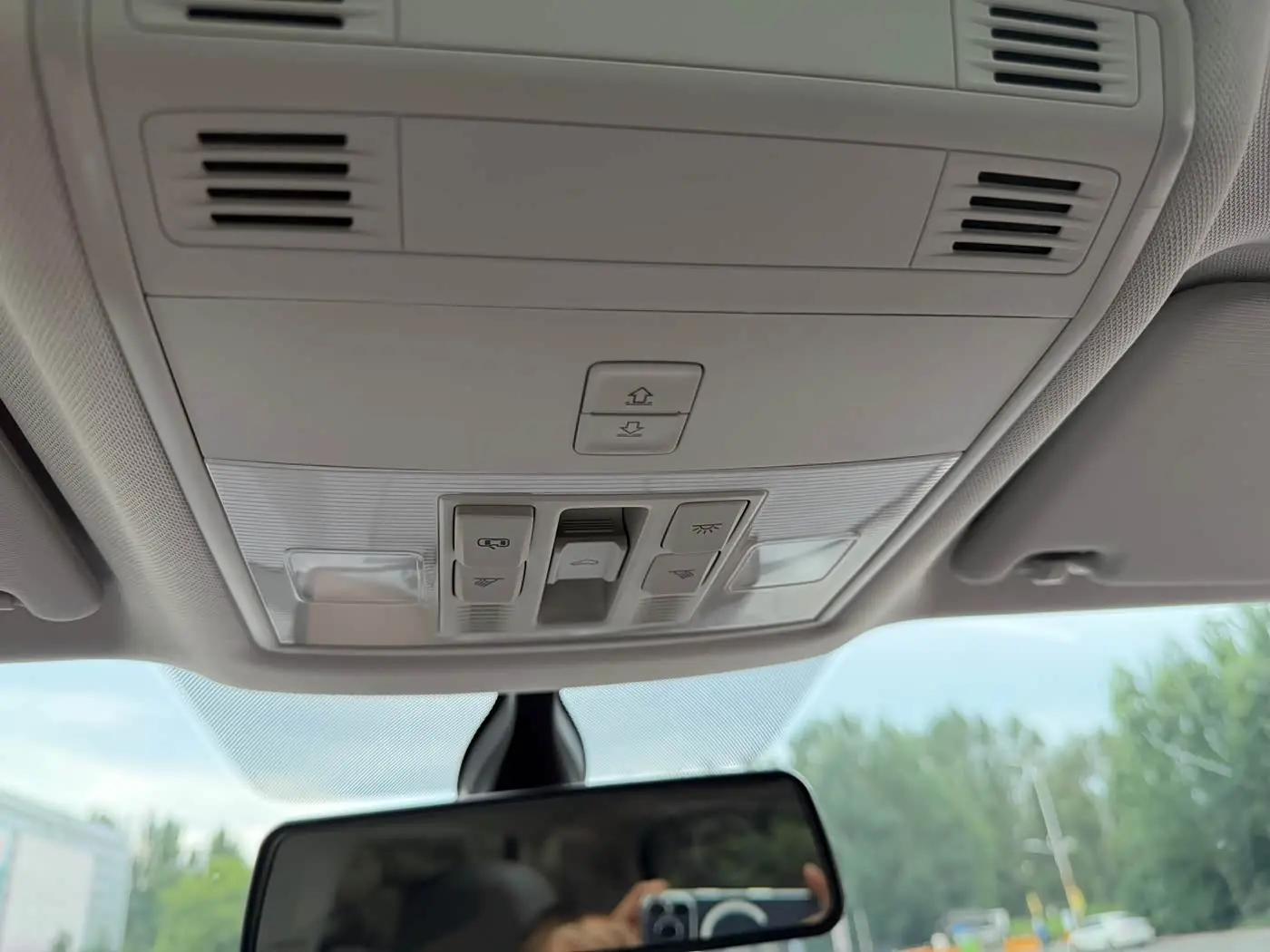 Škoda Karoq 2023 — Photo 13/20